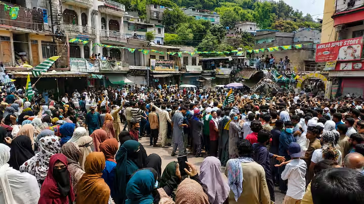 Pakistani security forces
