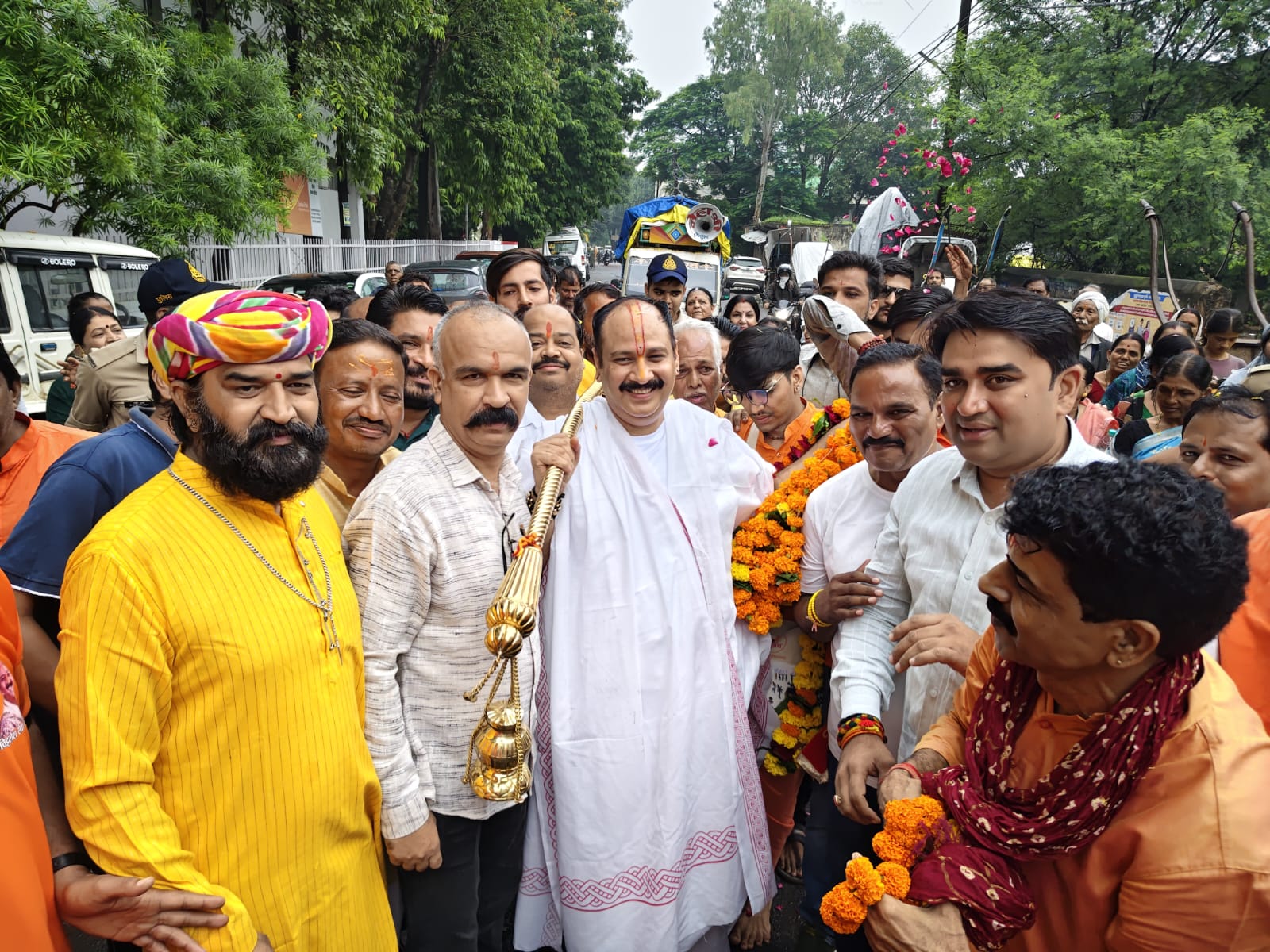 Pandit Pradeep Mishra