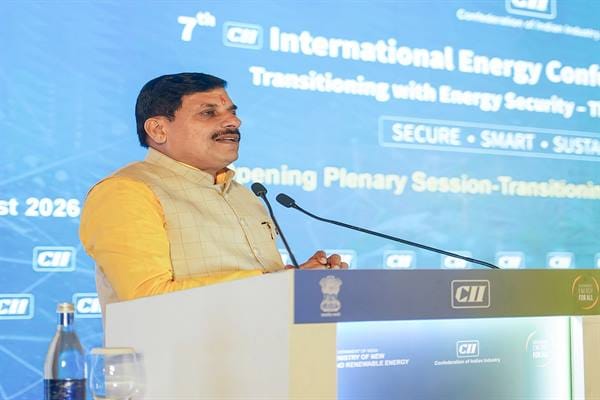 Madhya Pradesh is the country's leading state in renewable energy: Chief Minister Dr. Yadav; traveled by Delhi Metro to attend the conference.