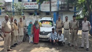 Drug Smuggling: Filmy-style cannabis smuggling in Chhattisgarh! Pilot vehicle on a bike; 26.8 kg of cannabis seized from a car.