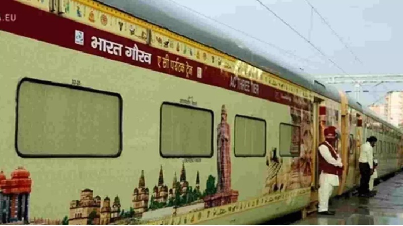 IRCTC’s 'Sapt Jyotirlinga Mahayatra' begins...! Visit 7 Jyotirlingas and Dwarkadhish in 11 days—check the fare and full details.