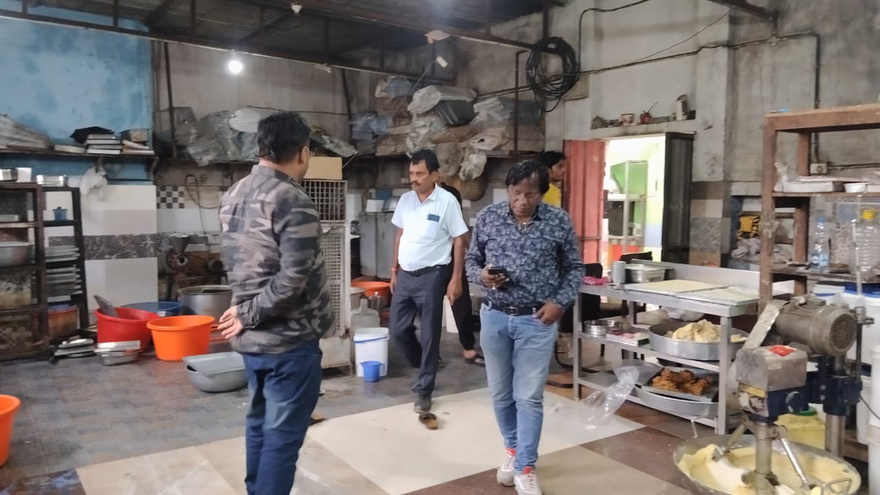 Mitha Mahal shop