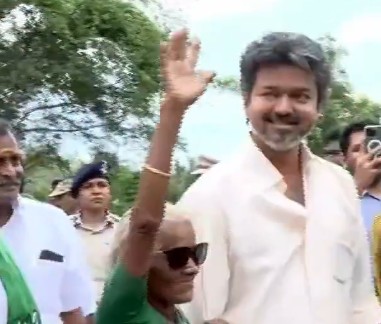 Tamil Nadu CM Vijay held an elderly woman's hand and then took off his expensive sunglasses... After watching the video, people said—he won hearts.