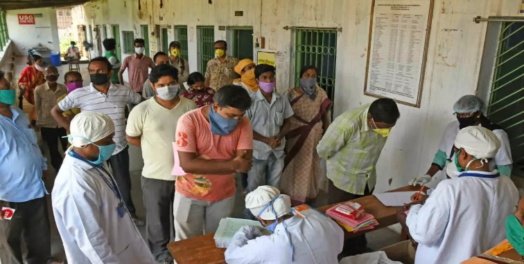 UP Health Department Action: No more arbitrary conduct in government hospitals; services of 26 doctors terminated, 9 under investigation.