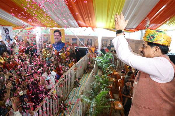 MP News: Government to develop all sites associated with Lord Krishna and Lord Ram as pilgrimage sites; 'Parashuram Lok' and 'Shri Krishna Lok' to be built at Janapav at a cost of ₹17 crore.