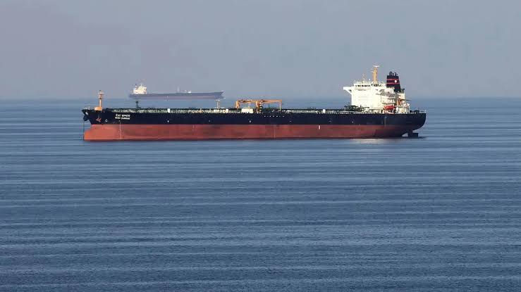 Strait of Hormuz: Major agreement between Iran and Oman regarding Hormuz...! Shipping routes to change; US concerns mount.