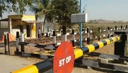 Railway Crossing Closed