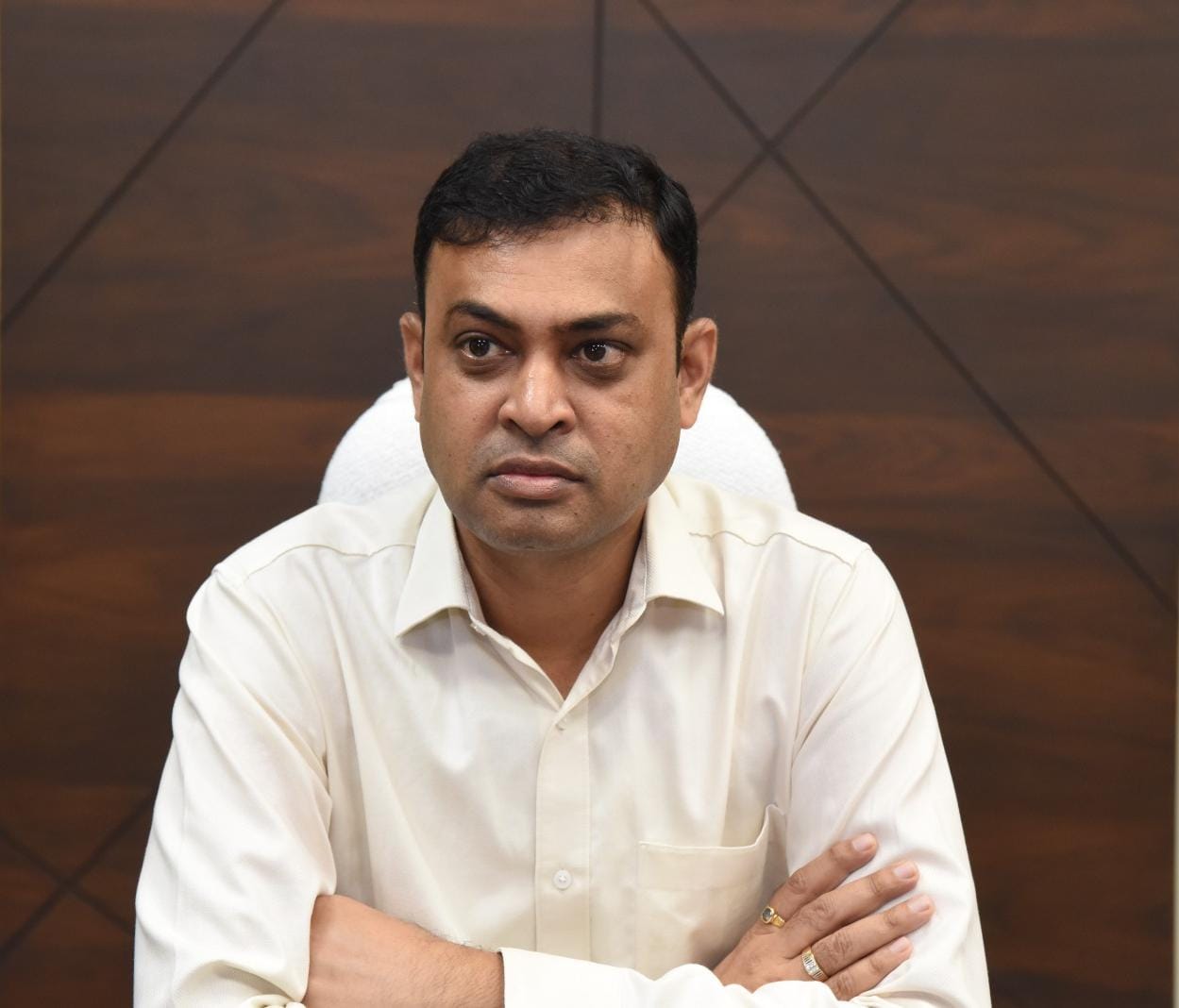 Mr. Ashish Tikariha